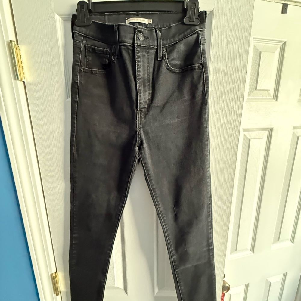 Levi's Women's Charcoal Super Skinny Jeans